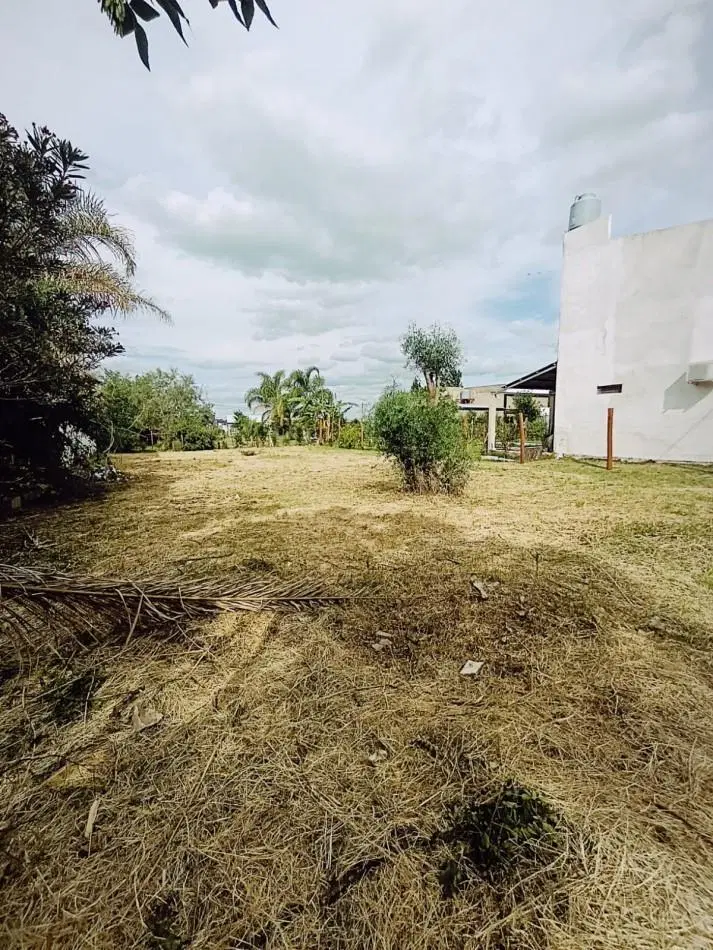 En venta hermoso terreno de 450 metros zona quintas Sauce Montrull 5