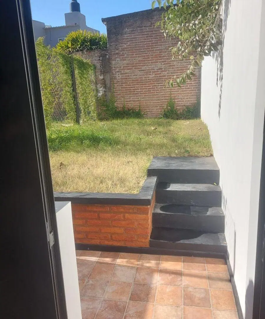 En venta duplex a estrenar aptos credito Zona Paracao. 4