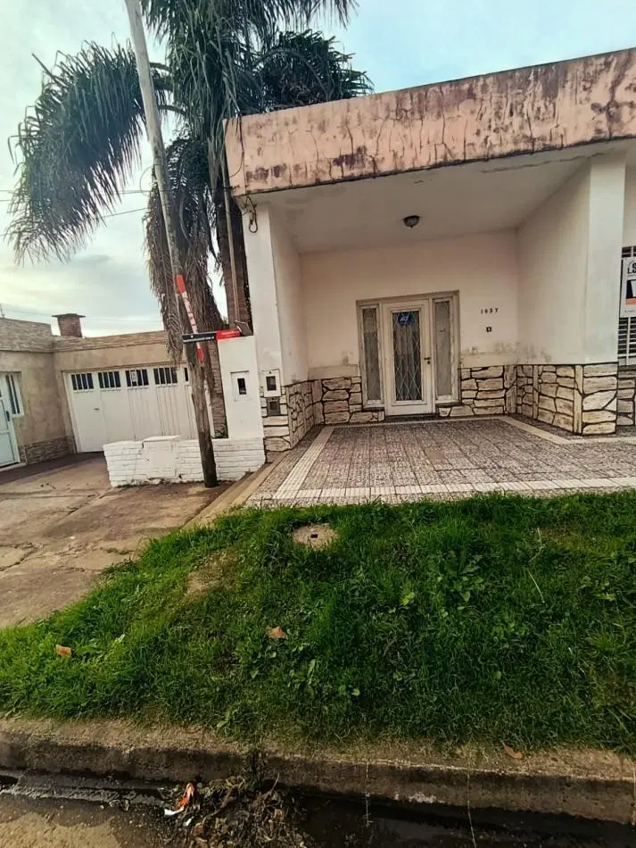 En venta gran propiedad con terreno y grandes prestaciones Apta credito hipotecario 4