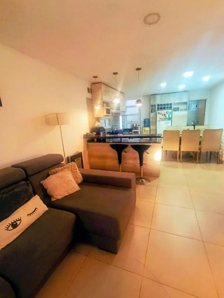 En venta hermoso duplex familiar con patio y pileta Oro Verde 5