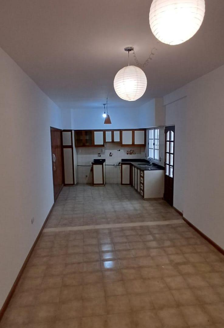 Foto de Dpto Tipo Ph 3 Amb Con Patio Y Parrilla Muy Luminoso Y Bajas Expensas, imagen 4