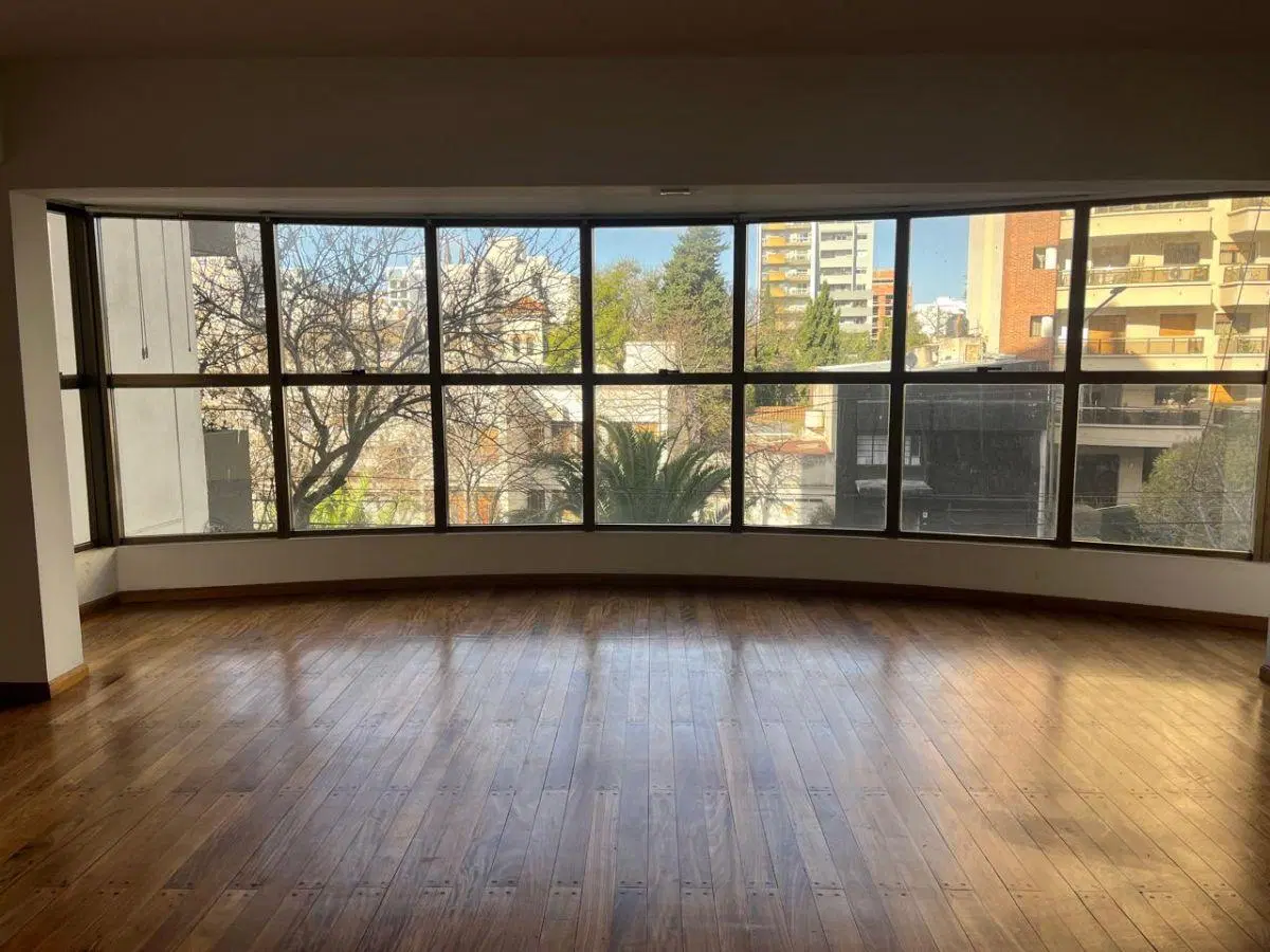 PISO EN VENTA 3 DORMITORIOS CON COCHERA EN AVENIDA 44 3