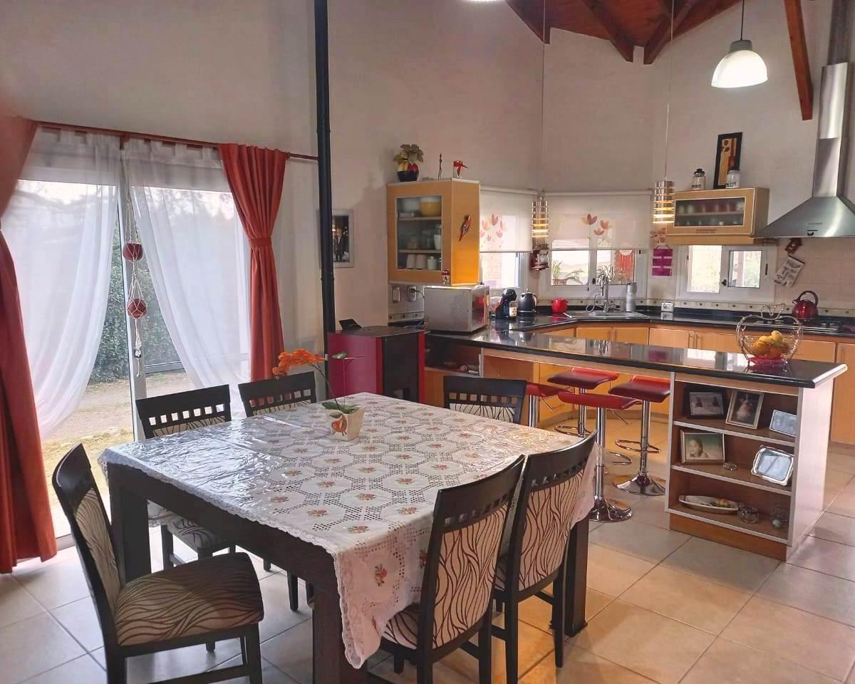 Foto de Casa - En Venta - 5 ambientes - con pileta - Villa General Belgrano, imagen 3