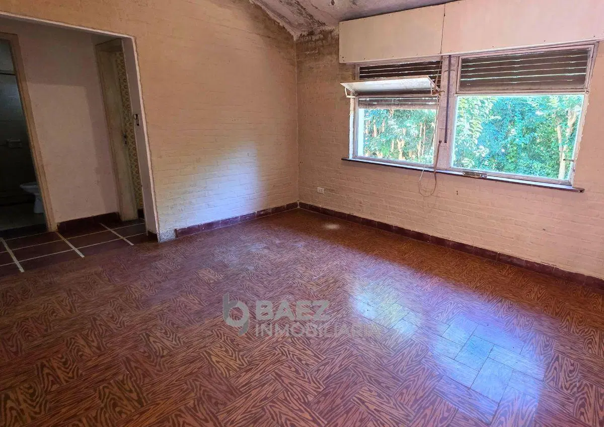 En Venta casa - 2 Dormitorios a Refaccionar - Villa Ciudad Parque 2