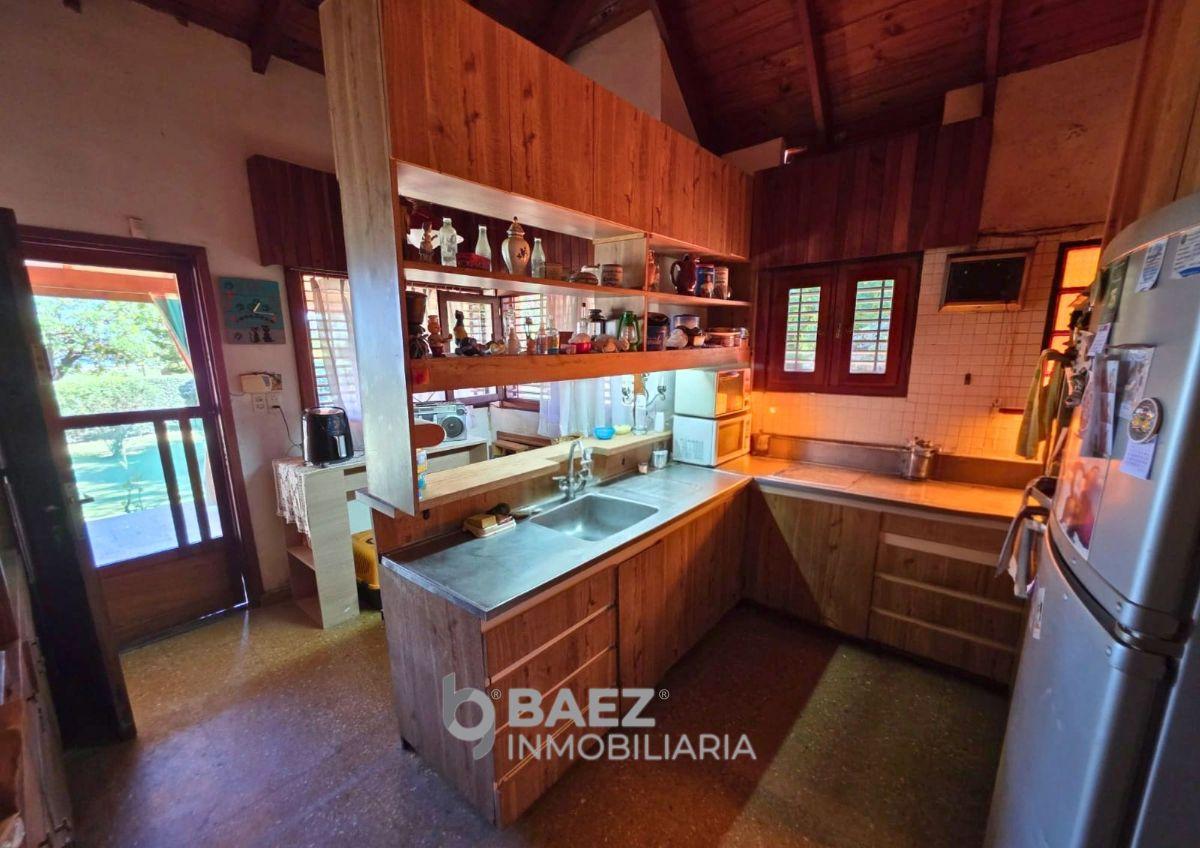 Foto de En Venta Casa de 7 ambientes, frente al lago – Villa Rumipal, Córdoba, imagen 1