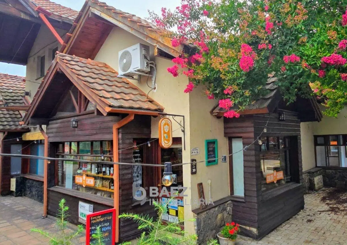 En Venta Local Comercial - Paseo Los Manantiales - Villa General Belgrano 5