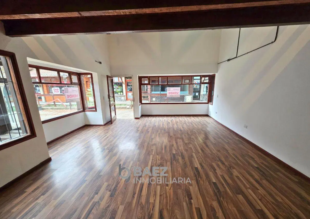 En Venta Local Comercial - Paseo Los Manantiales - Villa General Belgrano 2