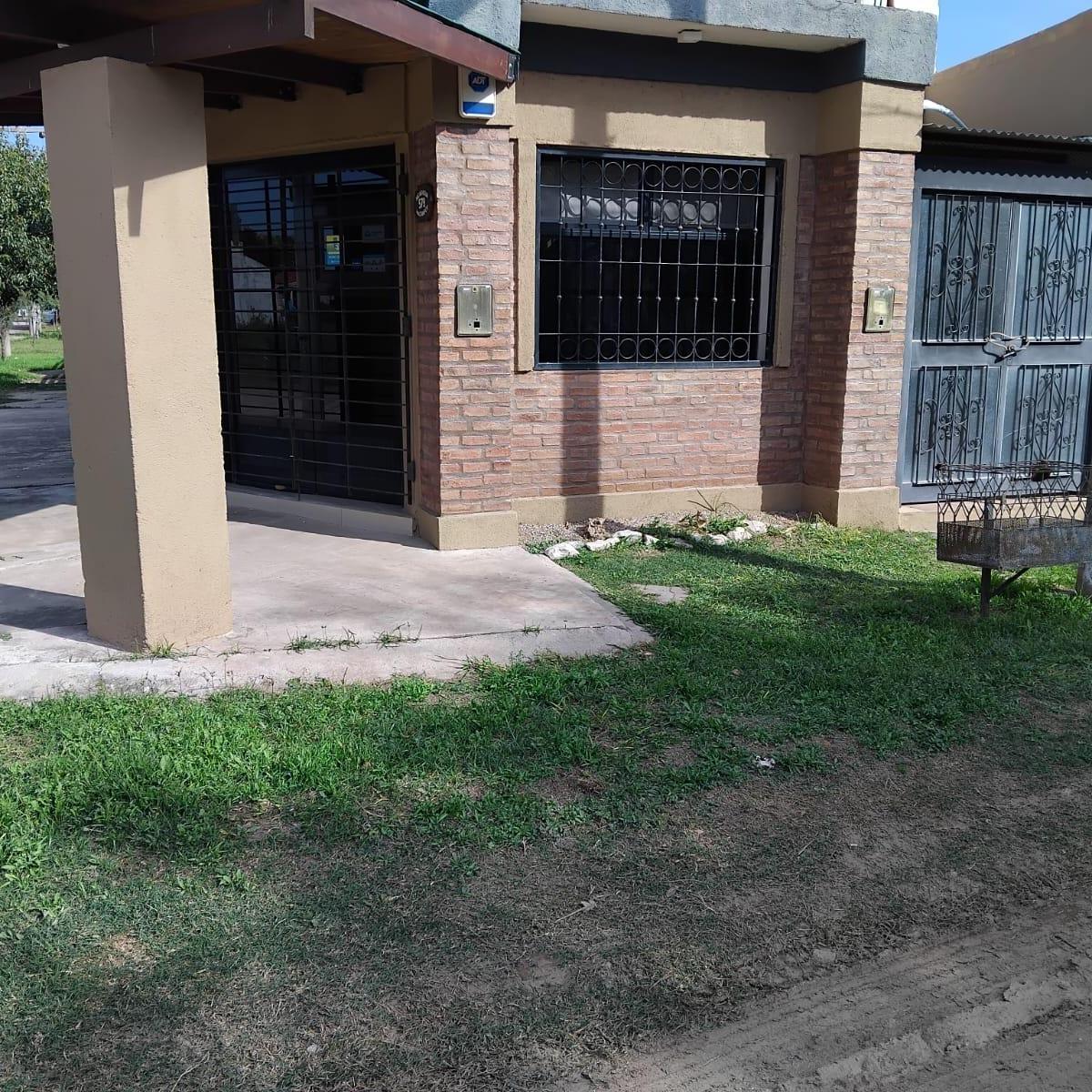Vendo Casa con Salon 5