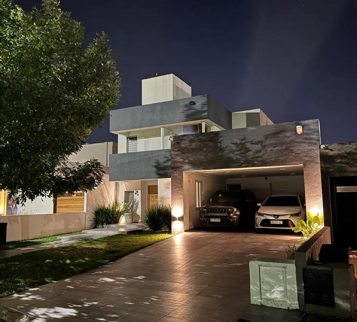 ESPECTACULAR Casa en Riberas de Manantiales 2