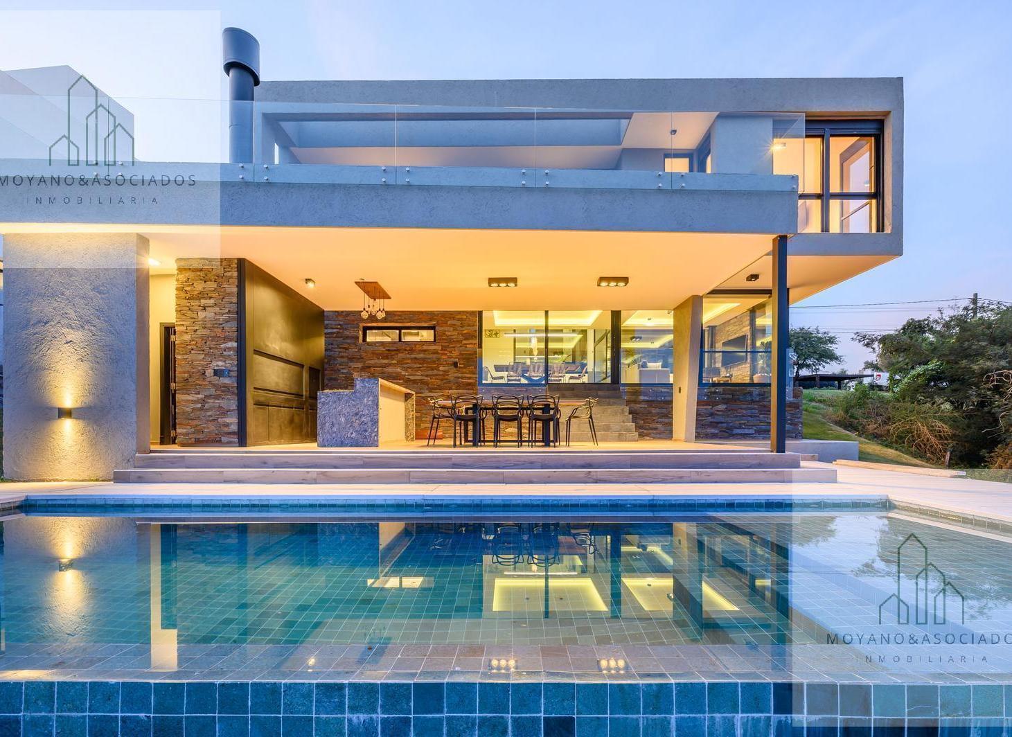 Foto de Espectacular Casa en Cinco Lomas, imagen 2