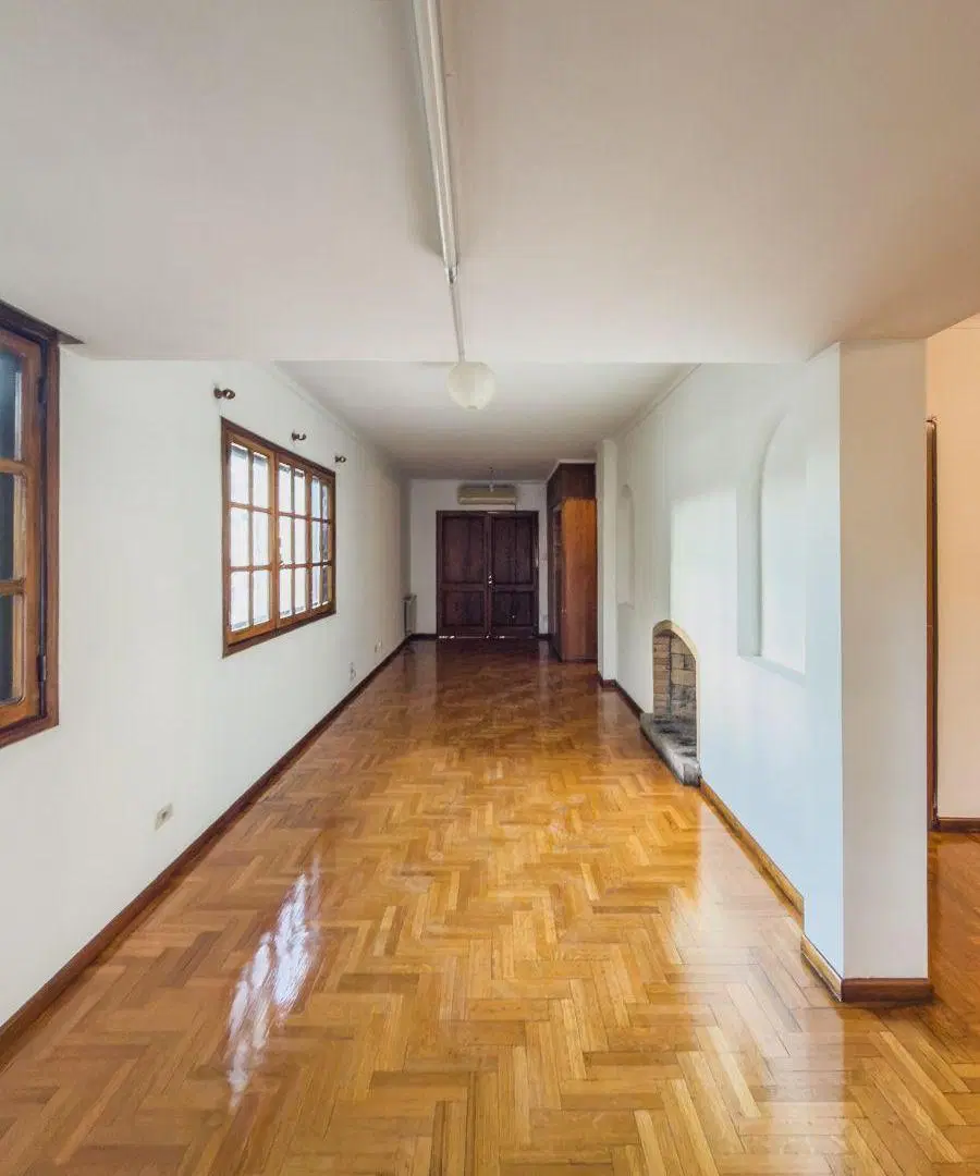Exclusivo Piso Completo Frente a Plaza Italia en Venta 4