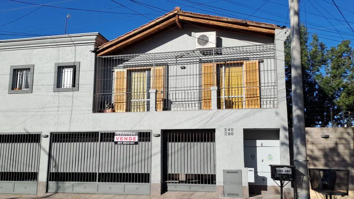 DUPLEX GODOY CRUZ EN VENTA CERCA PLAZA 4