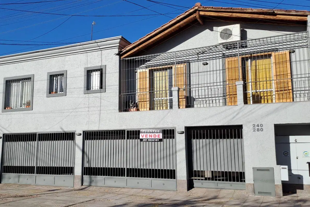 DUPLEX GODOY CRUZ EN VENTA CERCA PLAZA 5