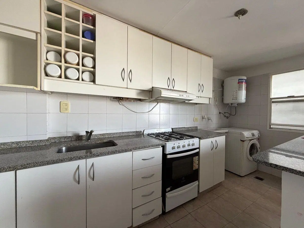 Departamento 2 ambientes venta en Pompeya c balcón 2