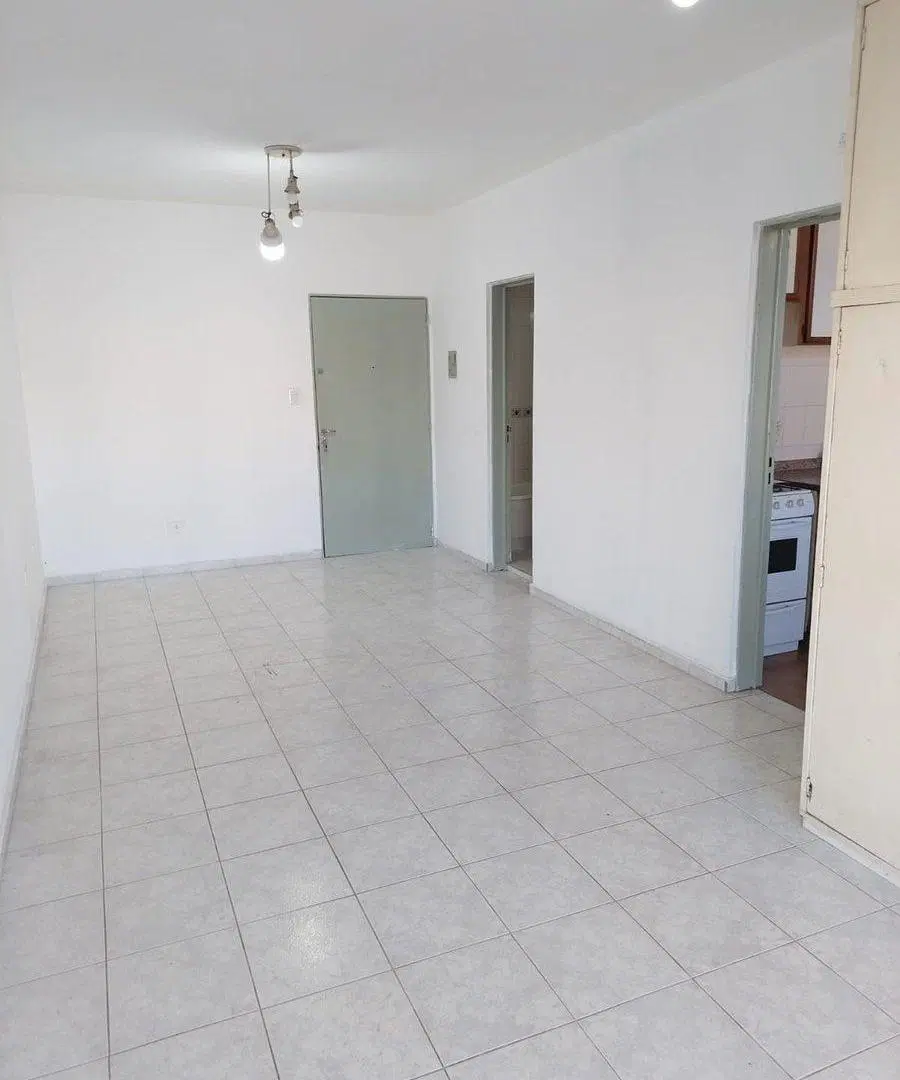 Departamento monoambiente en alquiler en Barracas 2