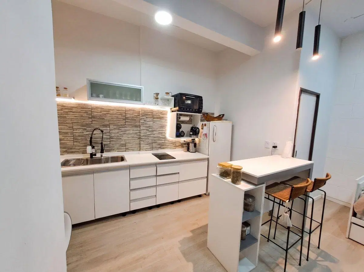 DEPARTAMENTO MONOAMBIENTE VENTA EN MORON 3