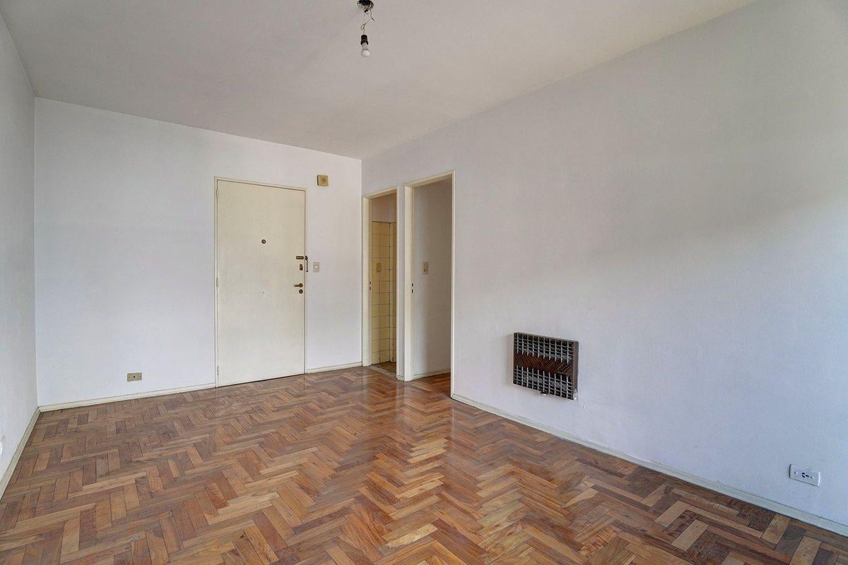 Departamento 4 ambientes en venta en P Patricios