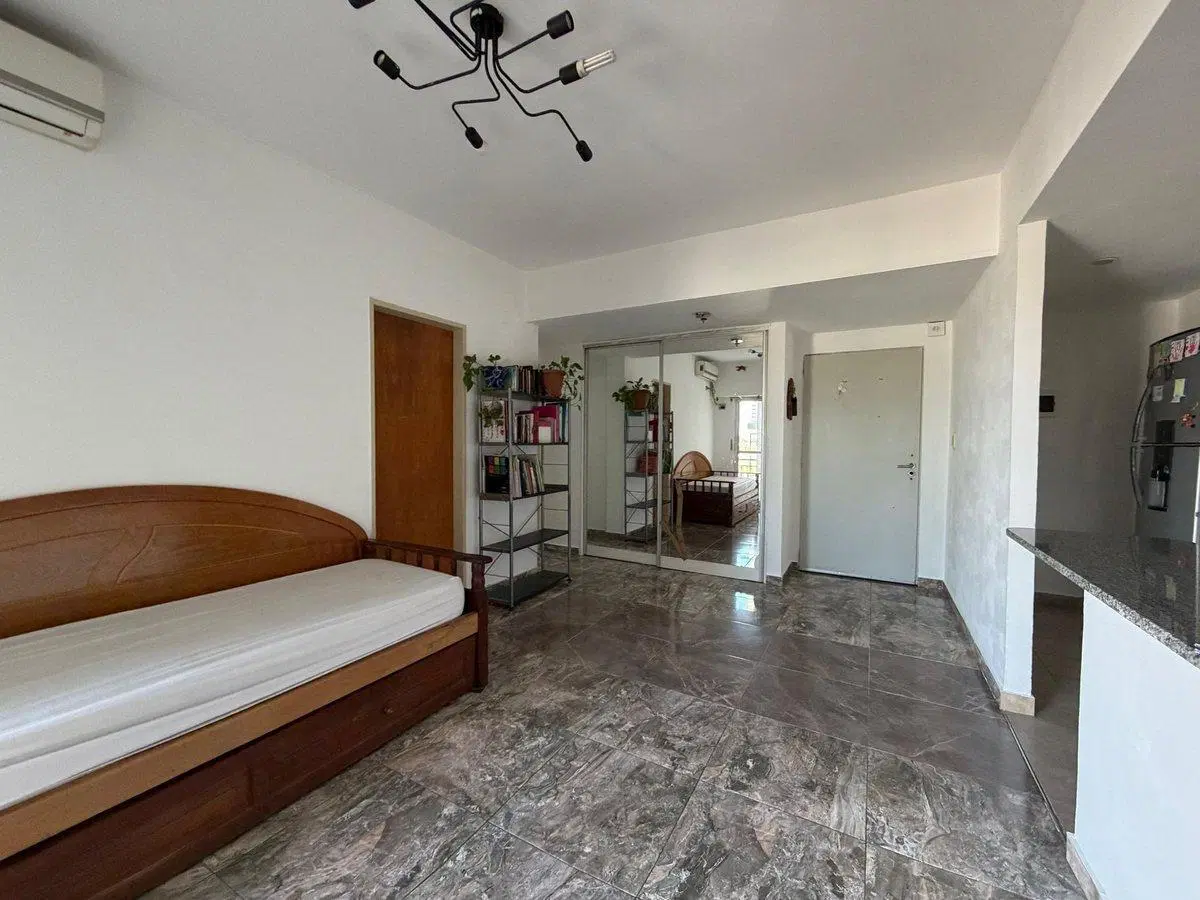 Departamento 2 ambientes venta en Pompeya c balcón 3