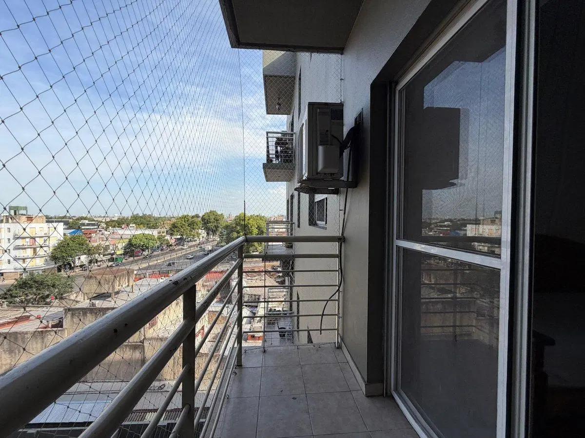 Departamento 2 ambientes venta en Pompeya c balcón 5