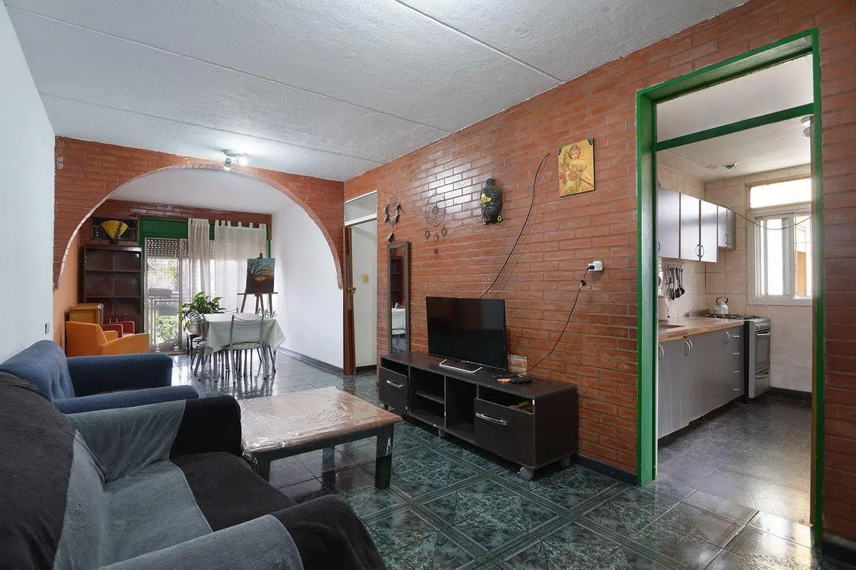 Departamento 4 amb. en Venta en Pompeya. 5