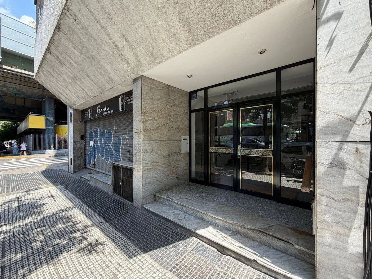 Departamento 2 ambientes venta en constitución 2