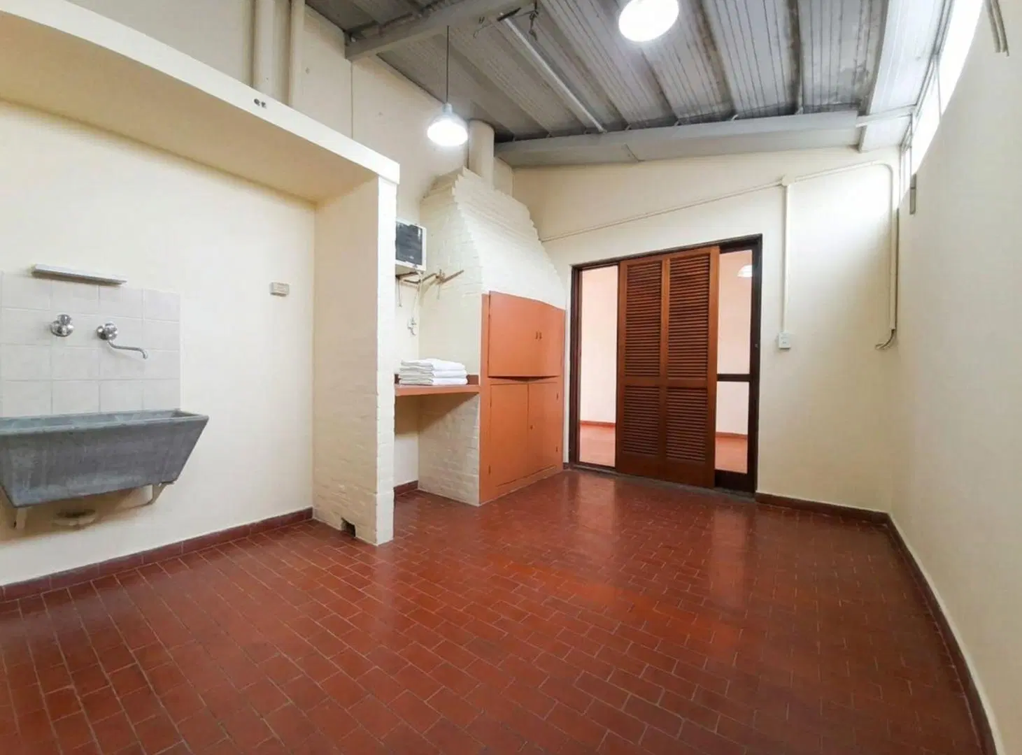 PH 3 AMB. VENTA EN LA PLATA CON PATIO Y PARRILLA 4