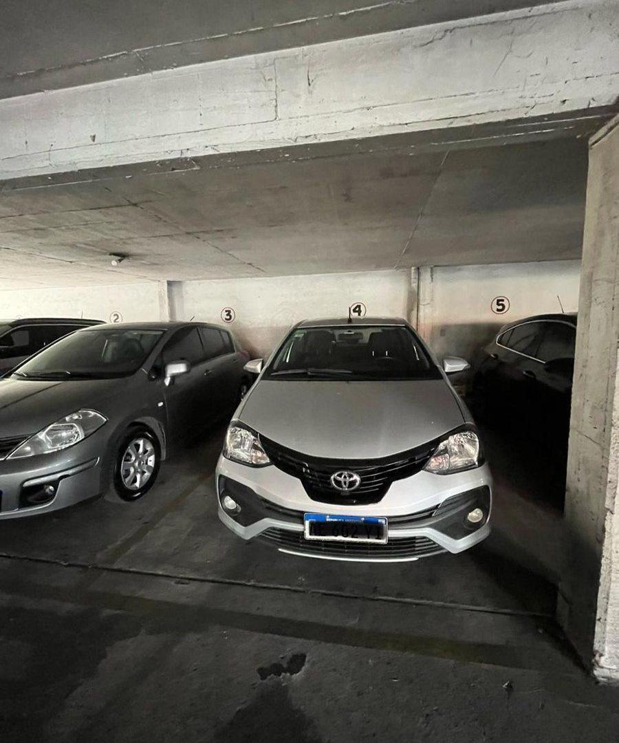 Foto de VENTA LANUS ESTE COCHERA, imagen 1