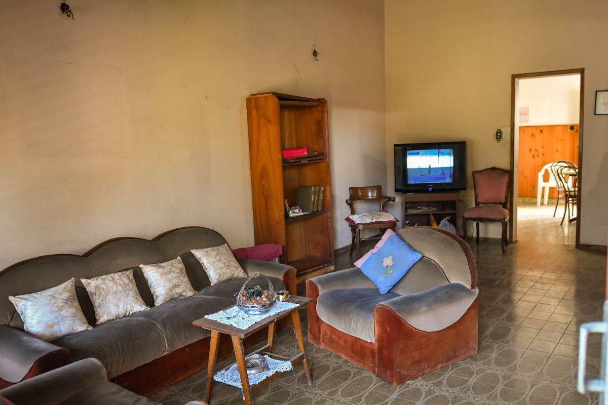 Foto de CASA 3 AMBIENTES VENTA EN TEMPERLEY, imagen 1