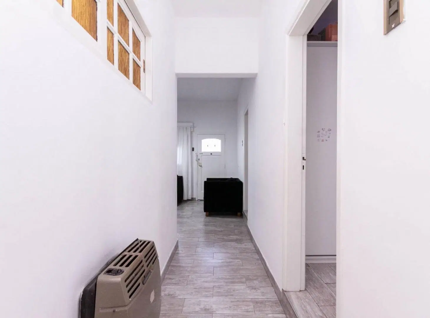 CASA 4 AMB VENTA  EN AVELLANEDA C/COCHERA Y QUINCH 8