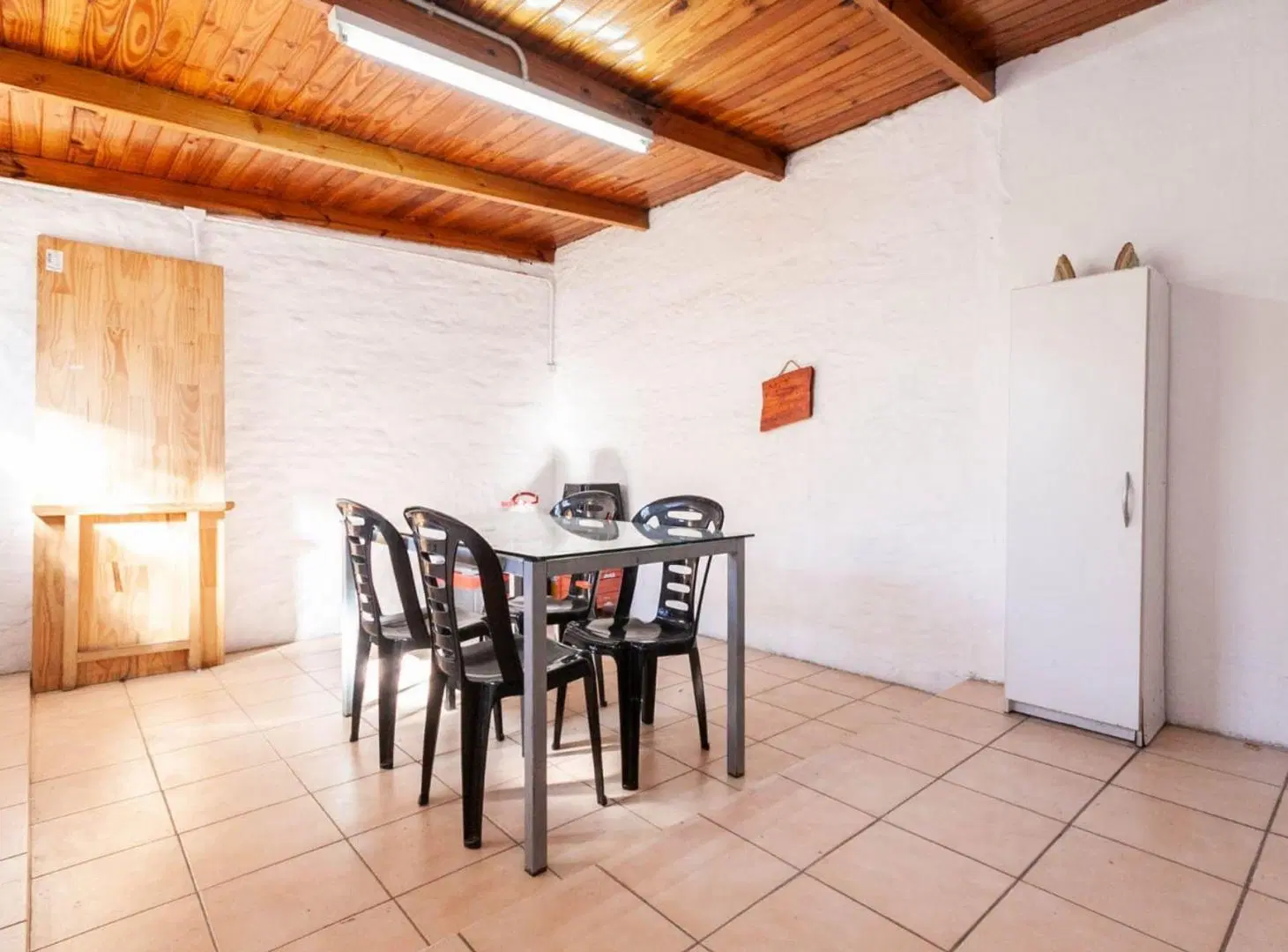 CASA 4 AMB VENTA  EN AVELLANEDA C/COCHERA Y QUINCH 3