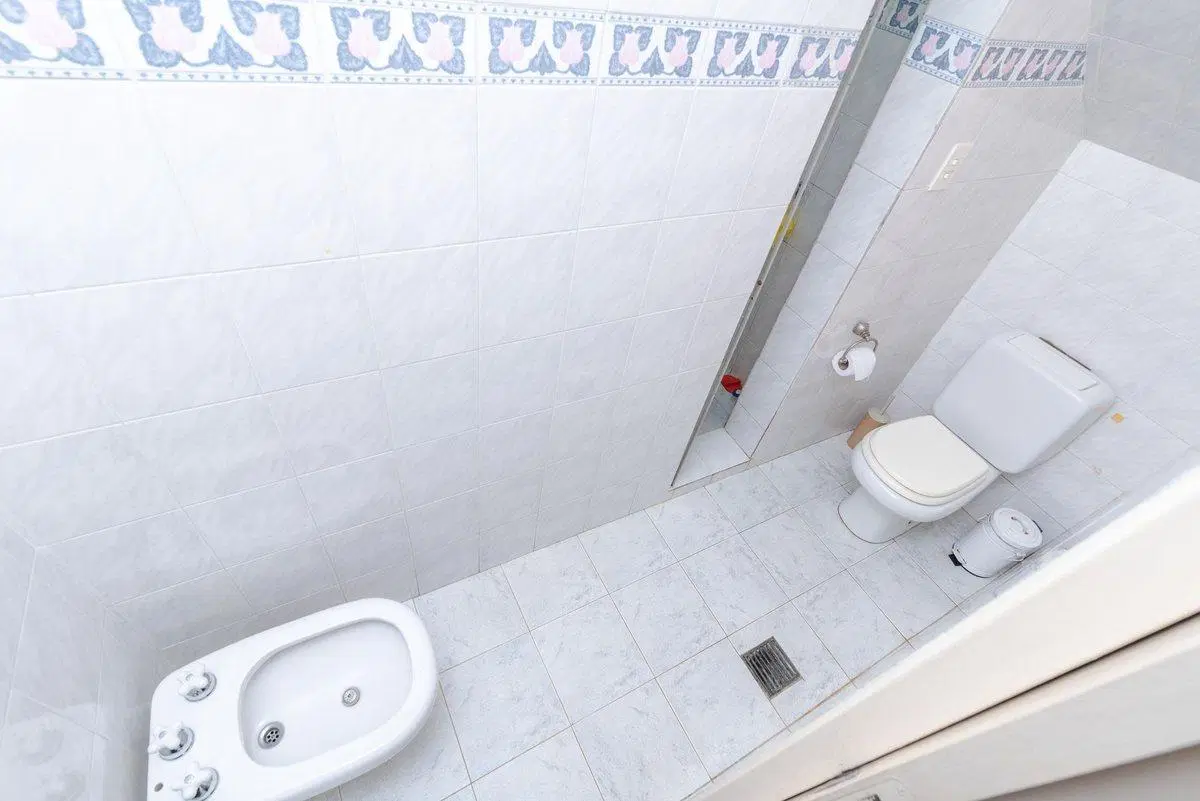 CASA 6 AMBIENTES VENTA LOMAS DE ZAMORA PILETA 8