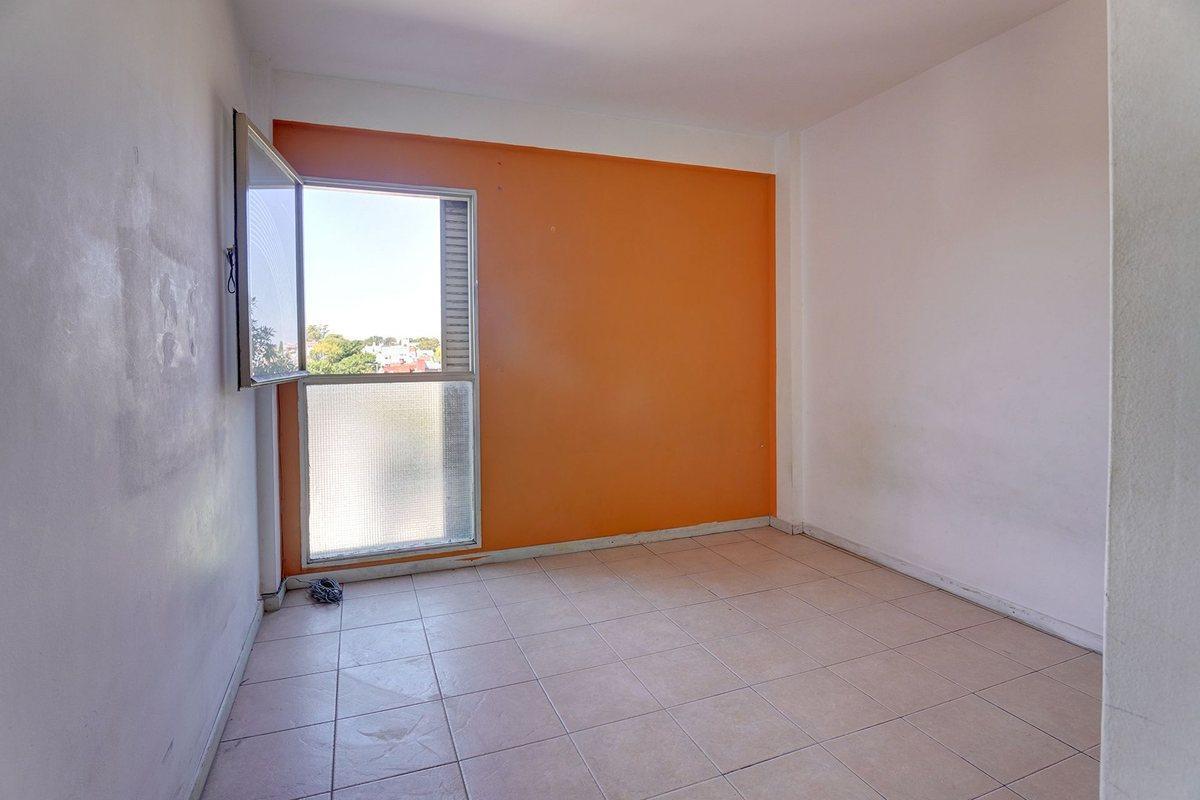 Foto de DEPARTAMENTO 4 AMBIENTES EN ALQUILER EN LUGANO, imagen 4