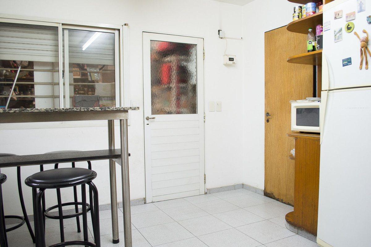 Foto de CASA 4 AMBIENTES VENTA AVELLANEDA, imagen 5