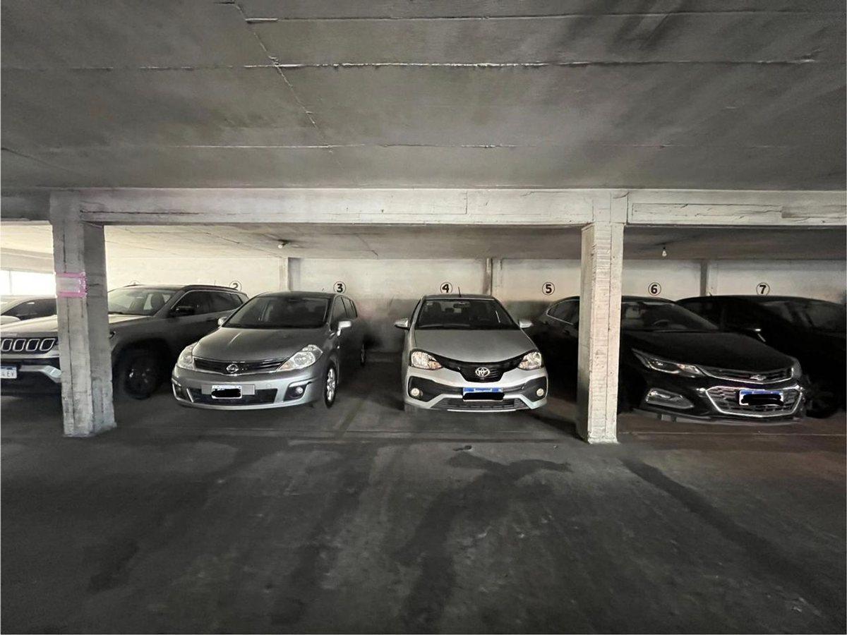 Foto de VENTA LANUS ESTE COCHERA, imagen 4