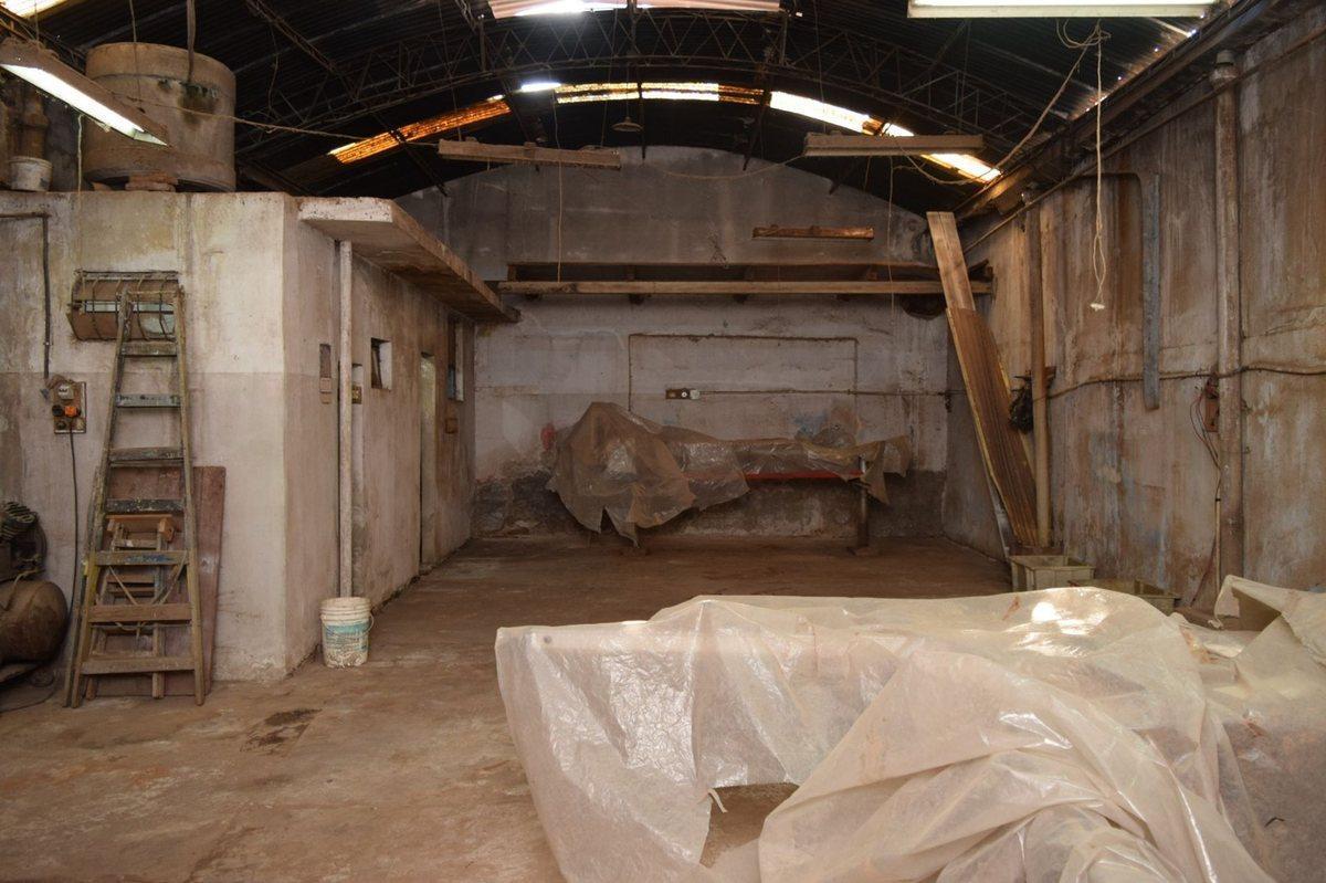 Foto de GALPON CON DEPARTAMENTO VENTA LANUS ESTE, imagen 3