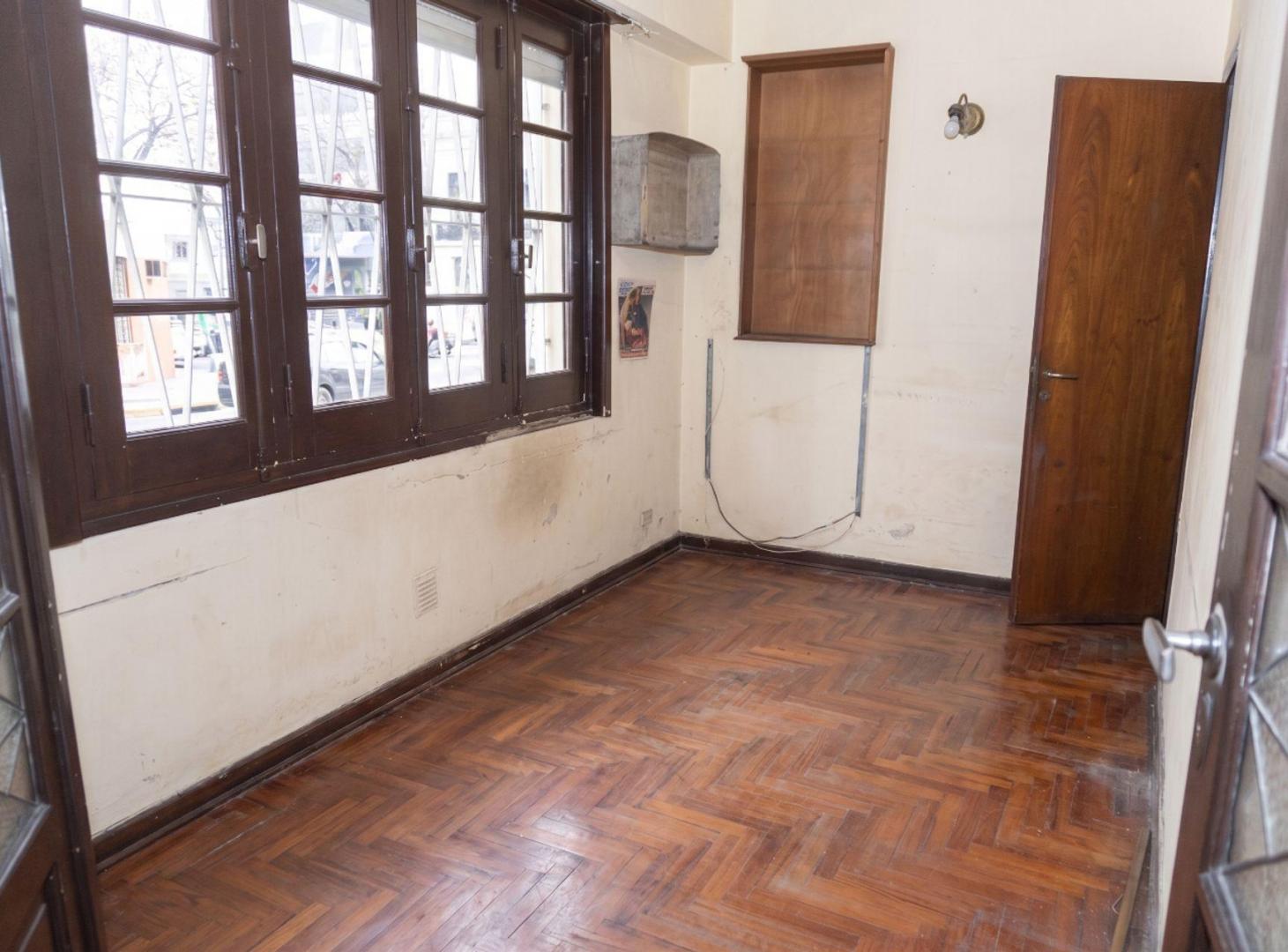 Foto de CASA 9 AMB. VENTA EN PQE PATRICIOS CON TERRAZA, imagen 3