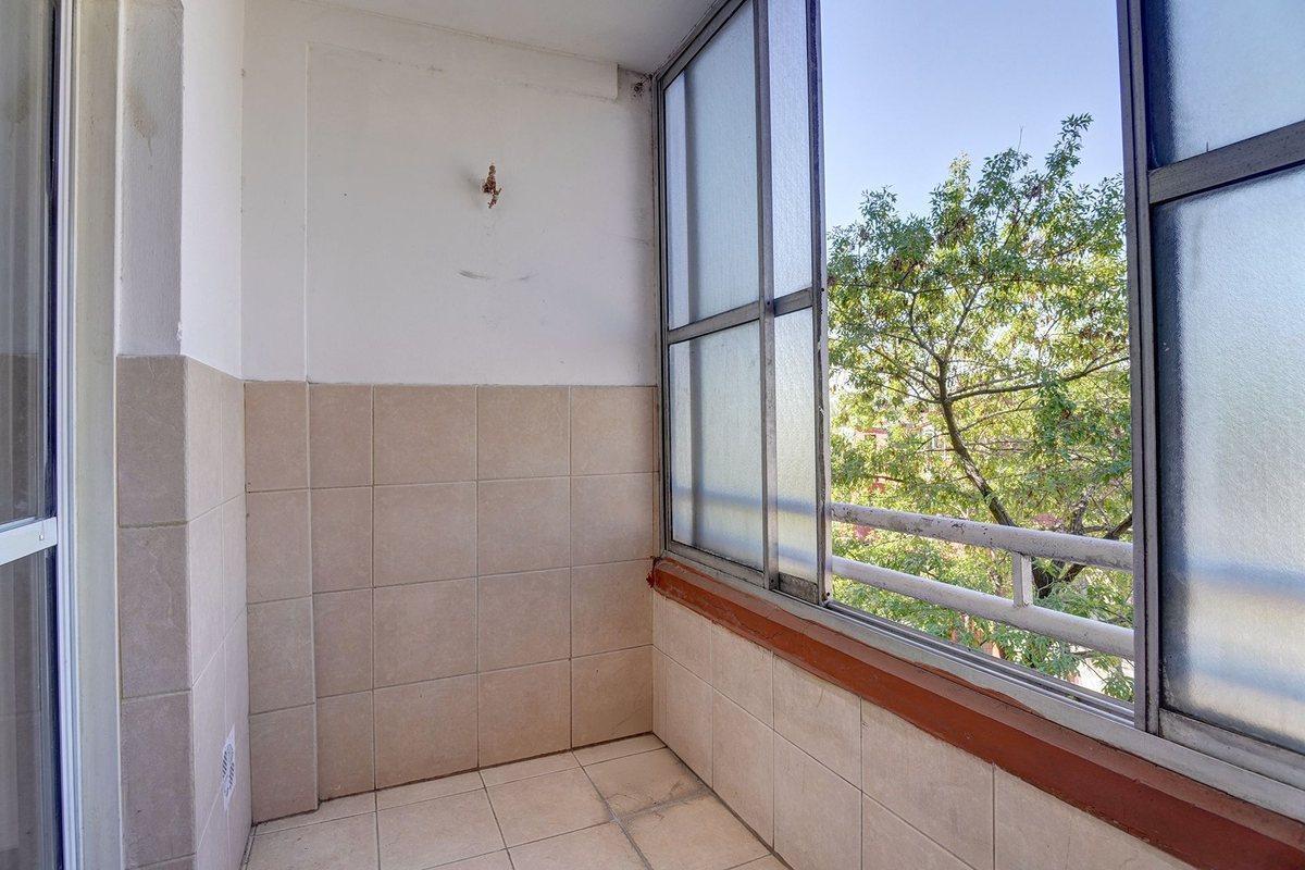 Foto de DEPARTAMENTO 4 AMBIENTES EN ALQUILER EN LUGANO, imagen 2