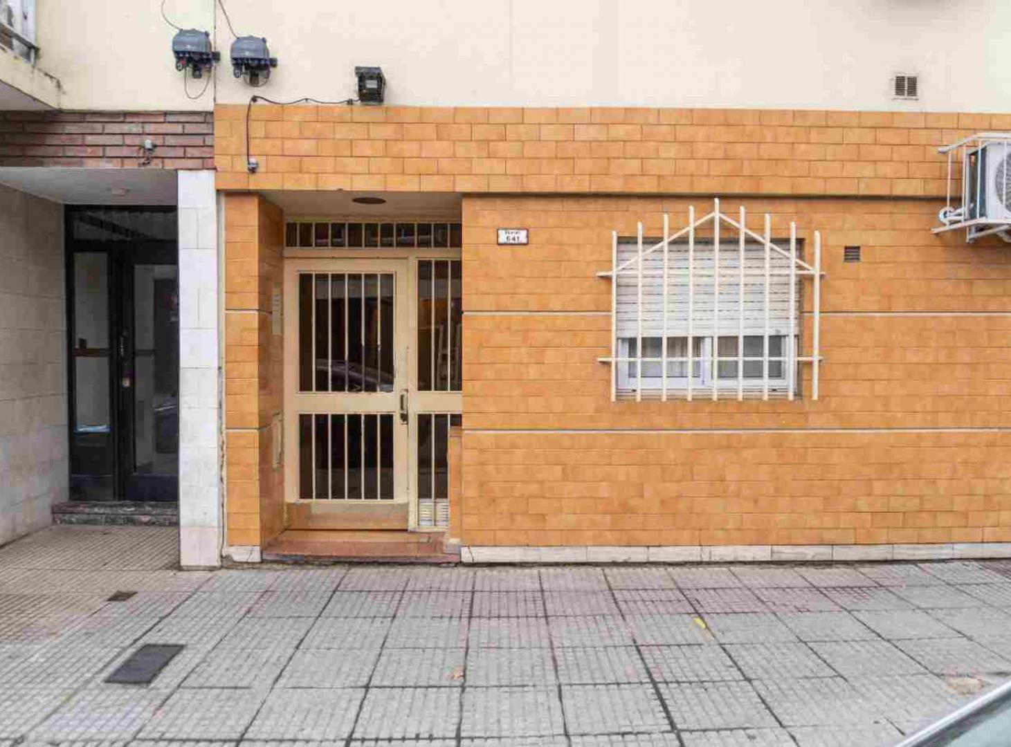 Foto de DEPARTAMENTO 4 AMBIENTES EN VENTA PARQUE PATRICIOS, imagen 4