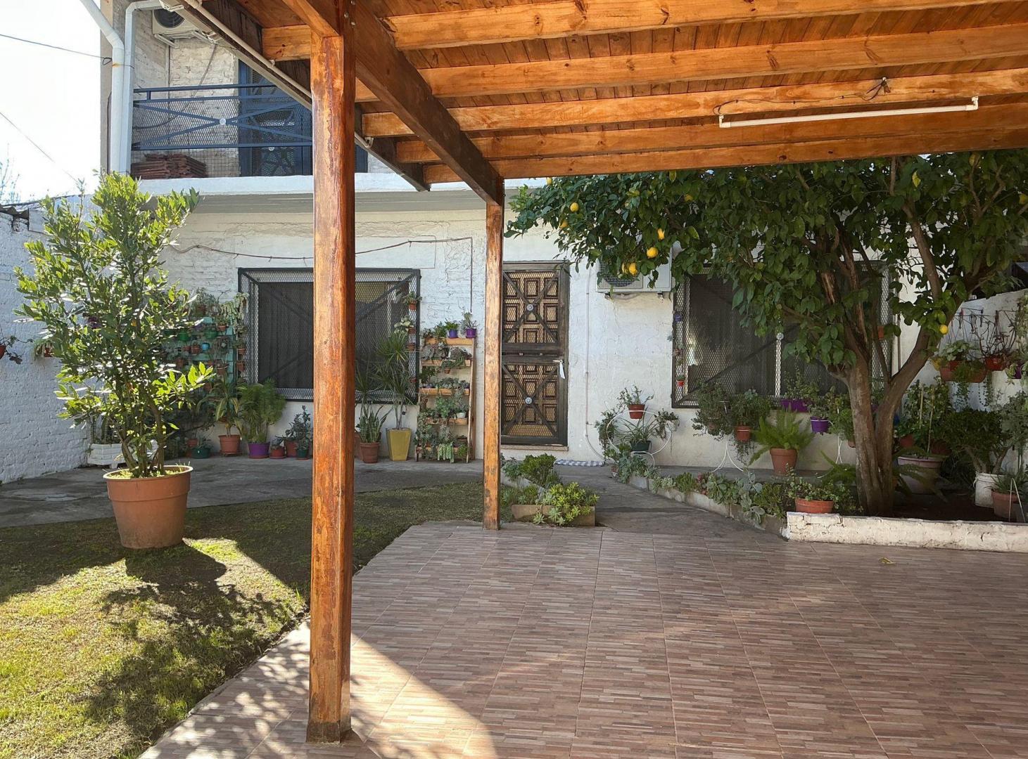 Foto de CASA 3 AMBIENTES VENTA ESCALADA LANUS JARDIN, imagen 1