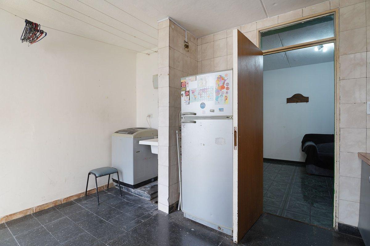 Foto de Departamento 4 amb. en Venta en Pompeya., imagen 5