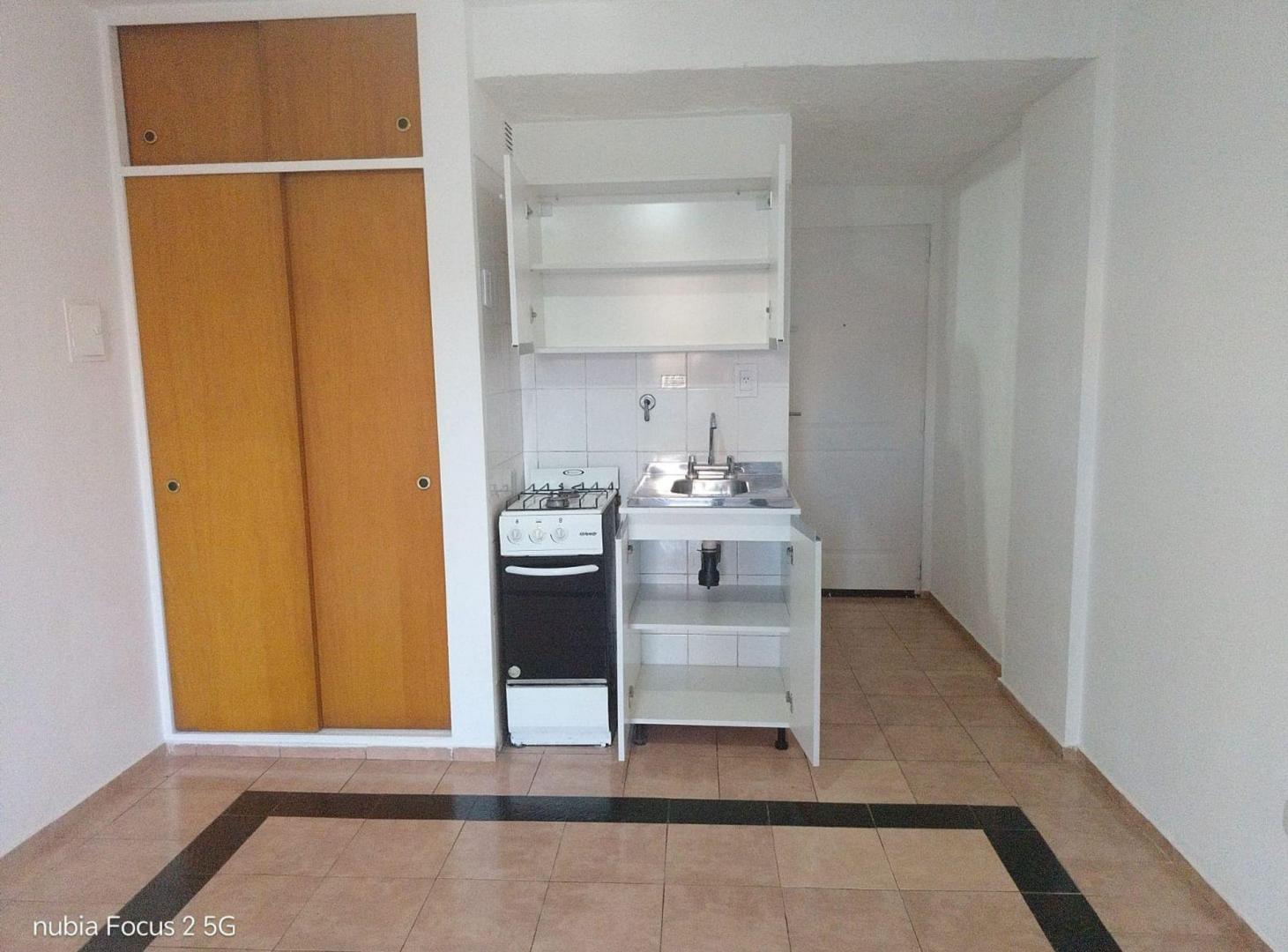 Foto de DEPARTAMENTO MONOAMBIENTE EN VENTA EN CONSTITUCION, imagen 2