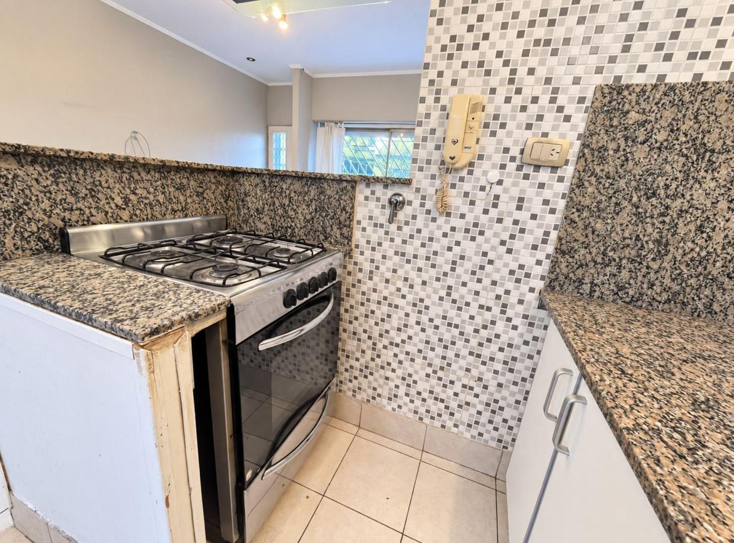 Foto de VENTA PH 3 AMB. C/ PATIO PARRILLA VILLA PUEYRREDÓN, imagen 3