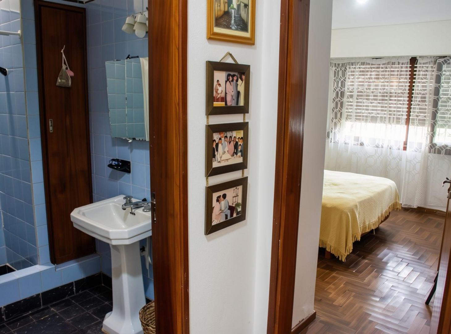 Foto de Casa 3 amb. venta Villa Lynch c/parque y quincho, imagen 3