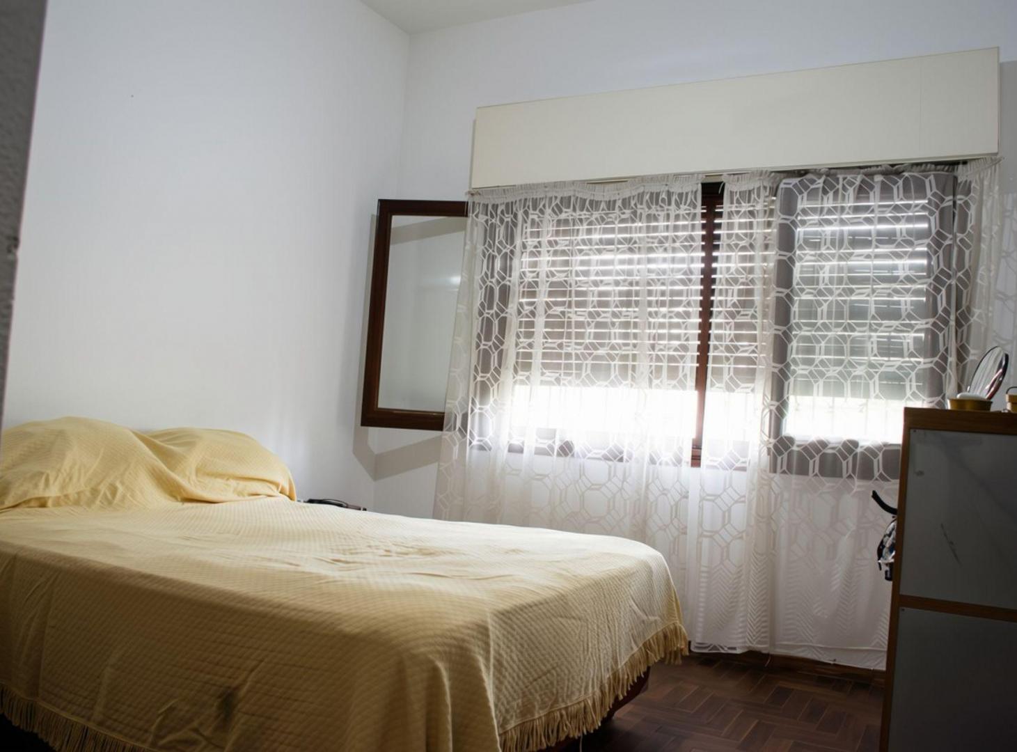 Foto de Casa 3 amb. venta Villa Lynch c/parque y quincho, imagen 1