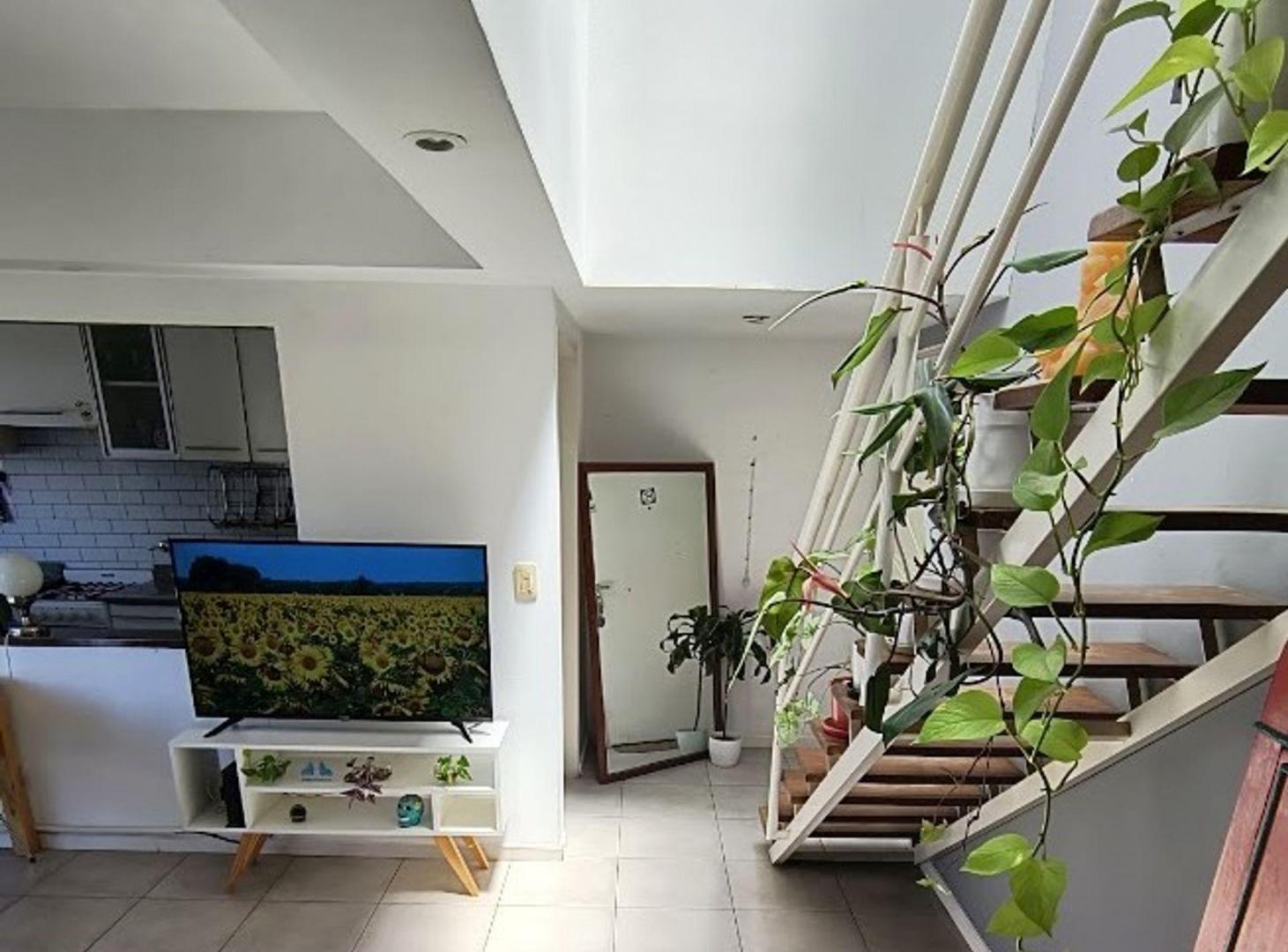 Foto de VENTA SAAVEDRA DUPLEX 3 AMB. C/PARRILLA Y AZOTEA, imagen 3