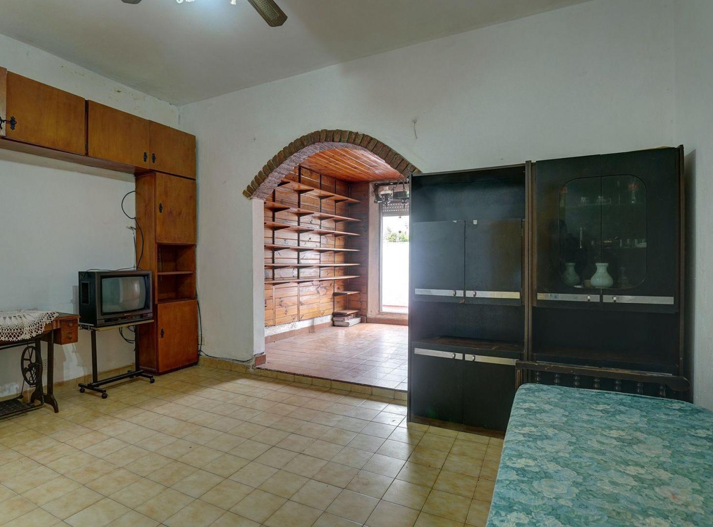 Foto de MONOAMBIENTE VENTA EN SAN CRISTORAL CON PATIO, imagen 2
