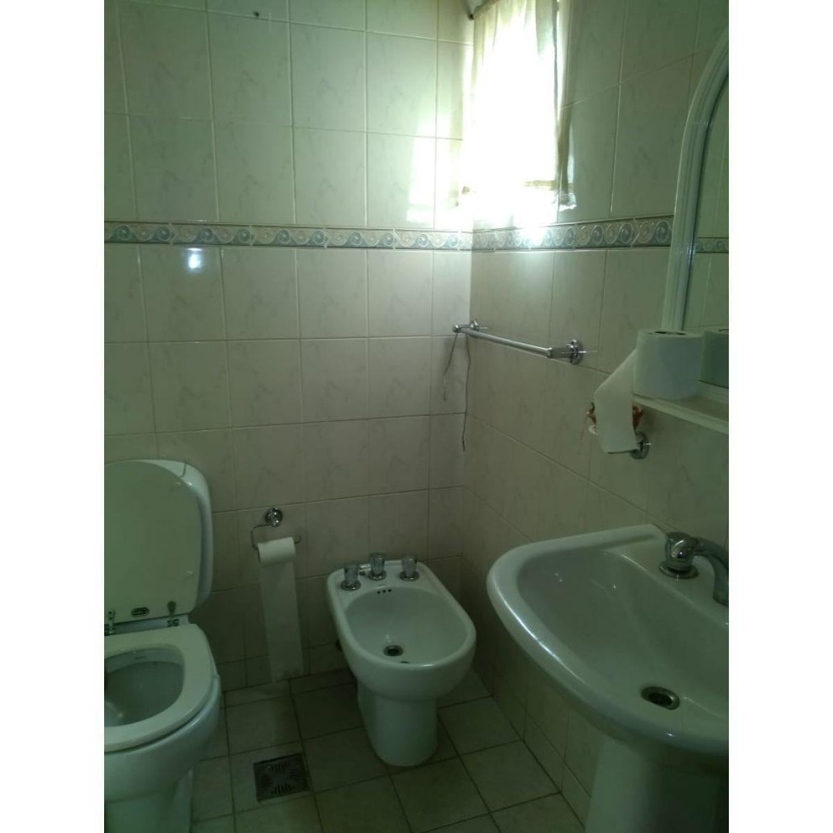 Oportunidad Venta en Block con Muy Buena Ubicacion en Zona Emaus 2