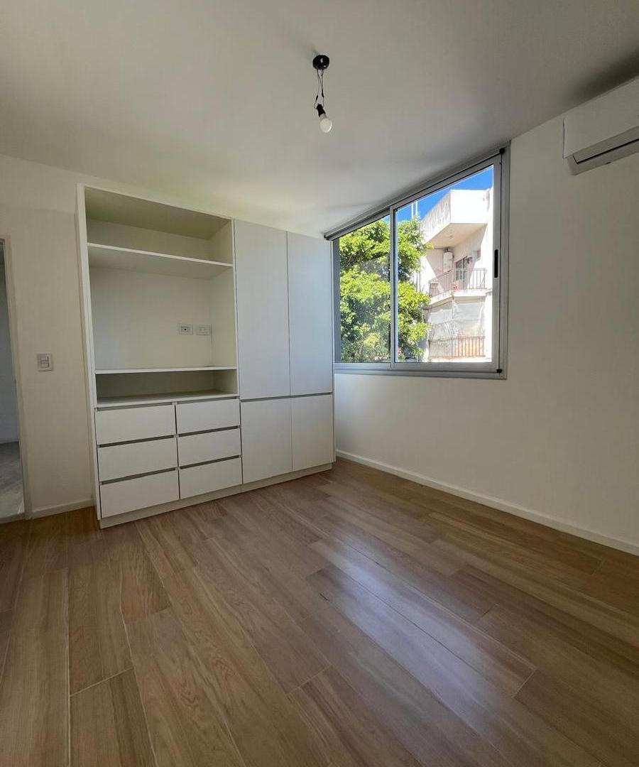 Foto de VENTA DEPARTAMENTO 2 AMBIENTES (CERCANIA ACC OESTE Y LINEAL) - HAEDO, imagen 2