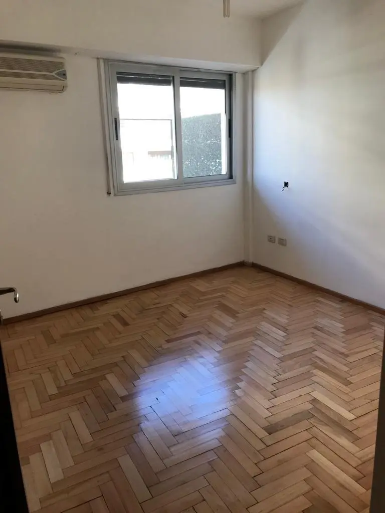 ALQUILER DE DEPARTAMENTO  3 AMBIENTES EN RECOLETA 4