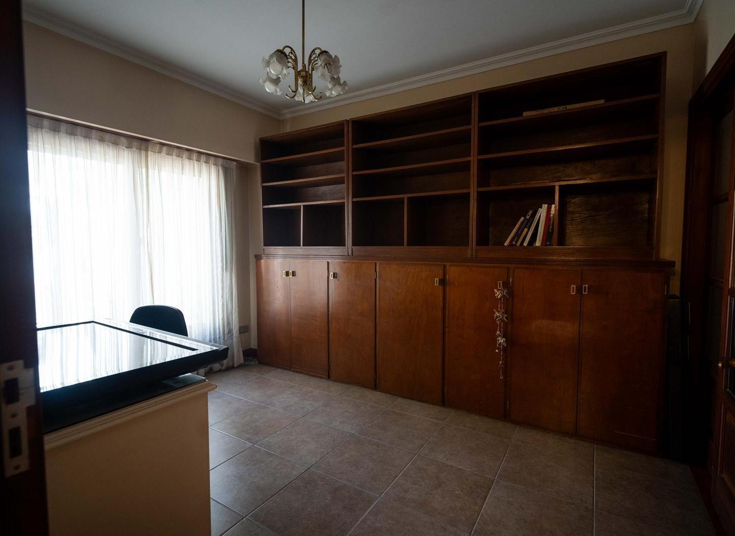 Foto de ALQUILER CASA CON PARQUE Y PILETA - HAEDO NORTE, imagen 3